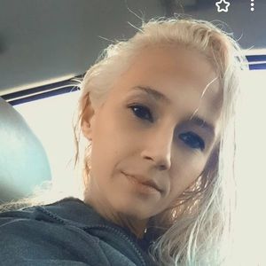 Meet your Posher, Skylee